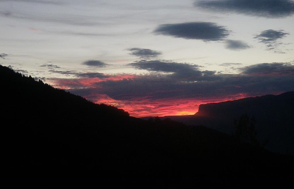 Gite Le Cerf De Belledonne Sainte-Agnès Esterno foto
