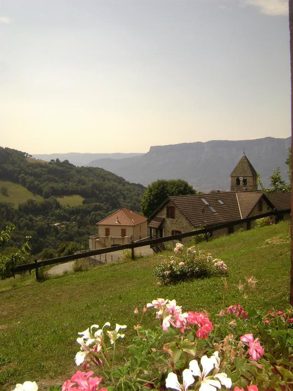 Gite Le Cerf De Belledonne Sainte-Agnès Esterno foto